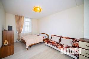 1-к квартира, посуточно, 70м2, 1/1 этаж