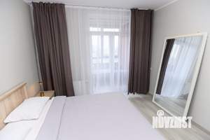 2-к квартира, посуточно, 72м2, 14/35 этаж