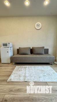 Студия квартира, на длительный срок, 20м2, 16/32 этаж