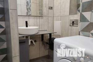 1-к квартира, посуточно, 33м2, 4/25 этаж