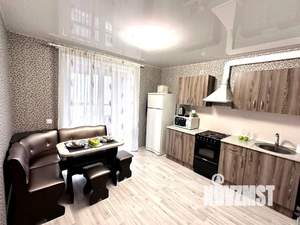 1-к квартира, посуточно, 40м2, 21/25 этаж