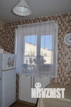 2-к квартира, посуточно, 40м2, 5/5 этаж