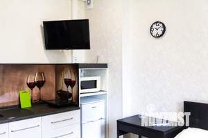 Студия квартира, посуточно, 28м2, 6/9 этаж