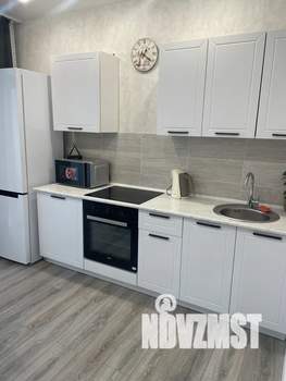 1-к квартира, посуточно, 36м2, 18/25 этаж