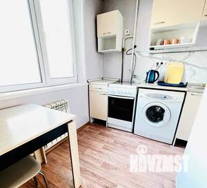 1-к квартира, посуточно, 35м2, 4/9 этаж
