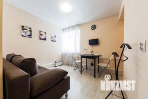 Студия квартира, посуточно, 13м2, 1/5 этаж