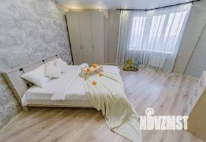 1-к квартира, посуточно, 53м2, 1/1 этаж