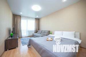 1-к квартира, посуточно, 42м2, 3/18 этаж