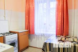 1-к квартира, посуточно, 40м2, 2/5 этаж