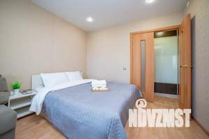 1-к квартира, посуточно, 42м2, 3/18 этаж