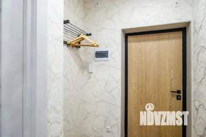 1-к квартира, посуточно, 38м2, 4/25 этаж