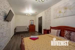 3-к квартира, посуточно, 60м2, 1/1 этаж