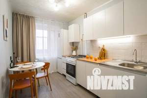 1-к квартира, посуточно, 40м2, 7/12 этаж