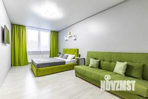 Студия квартира, посуточно, 35м2, 1/23 этаж