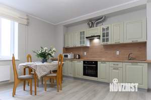 2-к квартира, посуточно, 72м2, 1/1 этаж