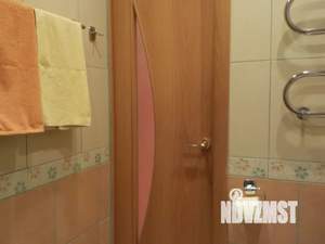 Студия квартира, посуточно, 32м2, 1/5 этаж