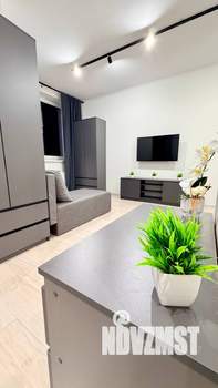 Студия квартира, посуточно, 36м2, 12/25 этаж