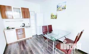 1-к квартира, посуточно, 47м2, 1/1 этаж