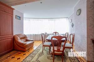 3-к квартира, на длительный срок, 122м2, 3/4 этаж