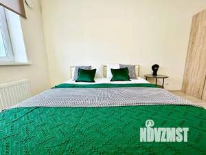 1-к квартира, посуточно, 42м2, 2/25 этаж