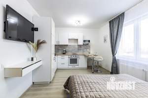 Студия квартира, посуточно, 32м2, 15/25 этаж