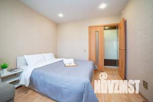 1-к квартира, посуточно, 42м2, 3/18 этаж