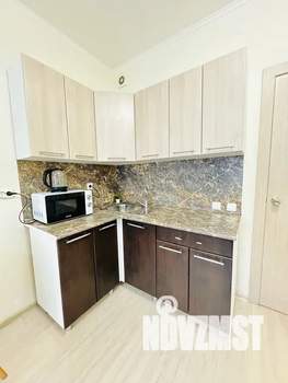 1-к квартира, посуточно, 35м2, 1/25 этаж