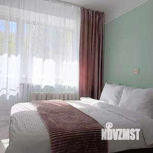 2-к квартира, посуточно, 37м2, 3/5 этаж
