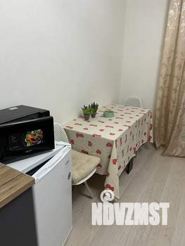 Студия квартира, посуточно, 36м2, 18/25 этаж