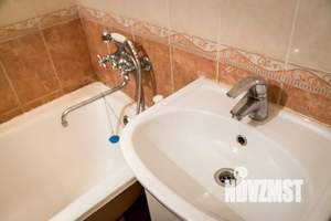 2-к квартира, посуточно, 40м2, 1/9 этаж