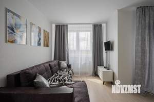 1-к квартира, посуточно, 37м2, 1/1 этаж