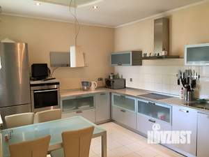 3-к квартира, посуточно, 100м2, 2/10 этаж
