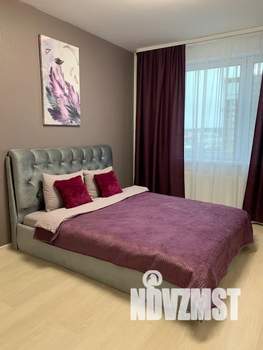 1-к квартира, посуточно, 37м2, 10/25 этаж