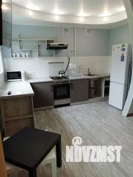 Студия квартира, посуточно, 33м2, 3/5 этаж