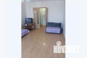 1-к квартира, посуточно, 47м2, 15/16 этаж