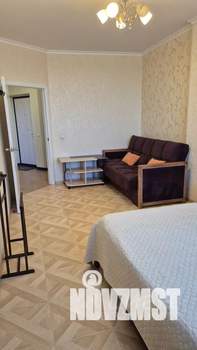 1-к квартира, посуточно, 44м2, 10/19 этаж