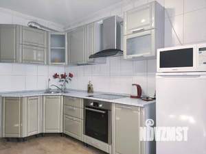 1-к квартира, посуточно, 40м2, 13/18 этаж