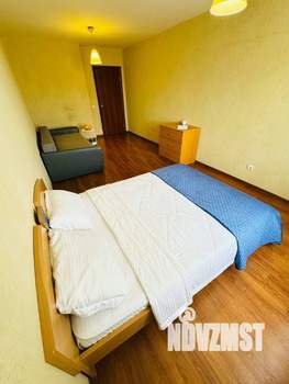 2-к квартира, посуточно, 75м2, 1/1 этаж