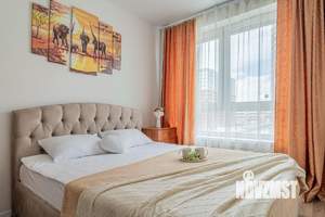 3-к квартира, посуточно, 56м2, 1/1 этаж