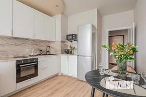 1-к квартира, посуточно, 42м2, 9/18 этаж