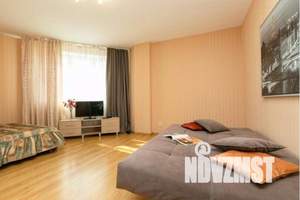 2-к квартира, посуточно, 60м2, 17/18 этаж