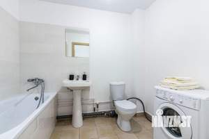 2-к квартира, посуточно, 65м2, 1/1 этаж