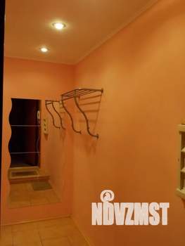 Студия квартира, посуточно, 32м2, 1/5 этаж