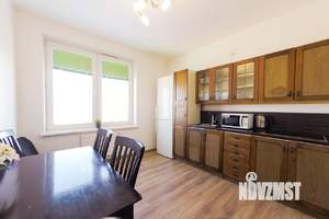 2-к квартира, посуточно, 68м2, 1/1 этаж