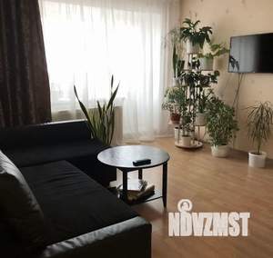 1-к квартира, посуточно, 42м2, 6/9 этаж