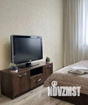 1-к квартира, посуточно, 36м2, 32/33 этаж