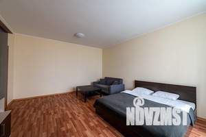 1-к квартира, посуточно, 50м2, 1/1 этаж