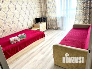 1-к квартира, посуточно, 39м2, 9/32 этаж