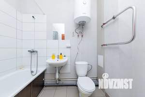 Студия квартира, посуточно, 40м2, 2/9 этаж