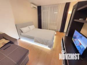 1-к квартира, посуточно, 45м2, 11/18 этаж